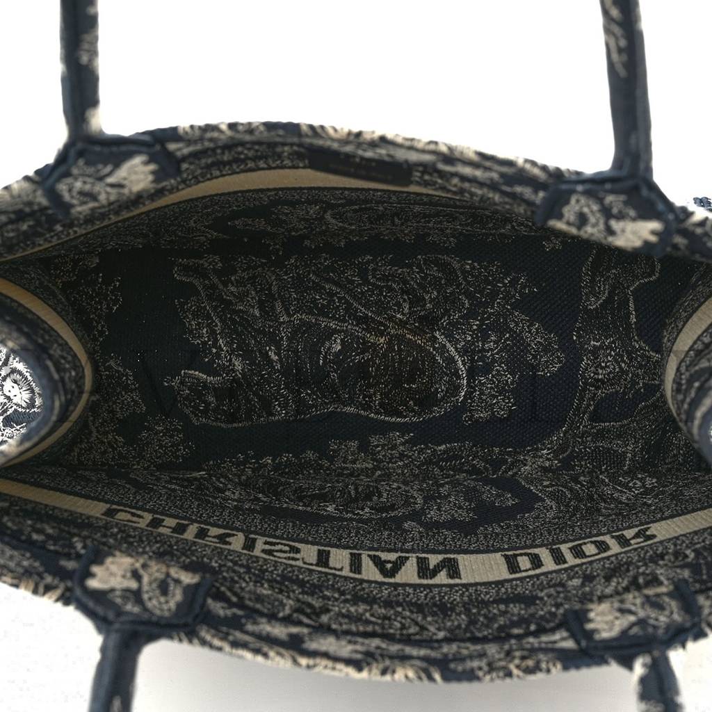 DIOR CANVAS EMBROIDERED MEDIUM DIORIVIERA TOILE DE JOUY BOOK TOTE BLUE (36*27*17.1cm) DIOR CANVAS EMBROIDERED MEDIUM DIORIVIERA TOILE DE JOUY BOOK TOTE BLUE (36*27*17.1cm)