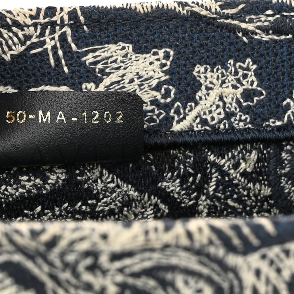 DIOR CANVAS EMBROIDERED MEDIUM DIORIVIERA TOILE DE JOUY BOOK TOTE BLUE (36*27*17.1cm) DIOR CANVAS EMBROIDERED MEDIUM DIORIVIERA TOILE DE JOUY BOOK TOTE BLUE (36*27*17.1cm)